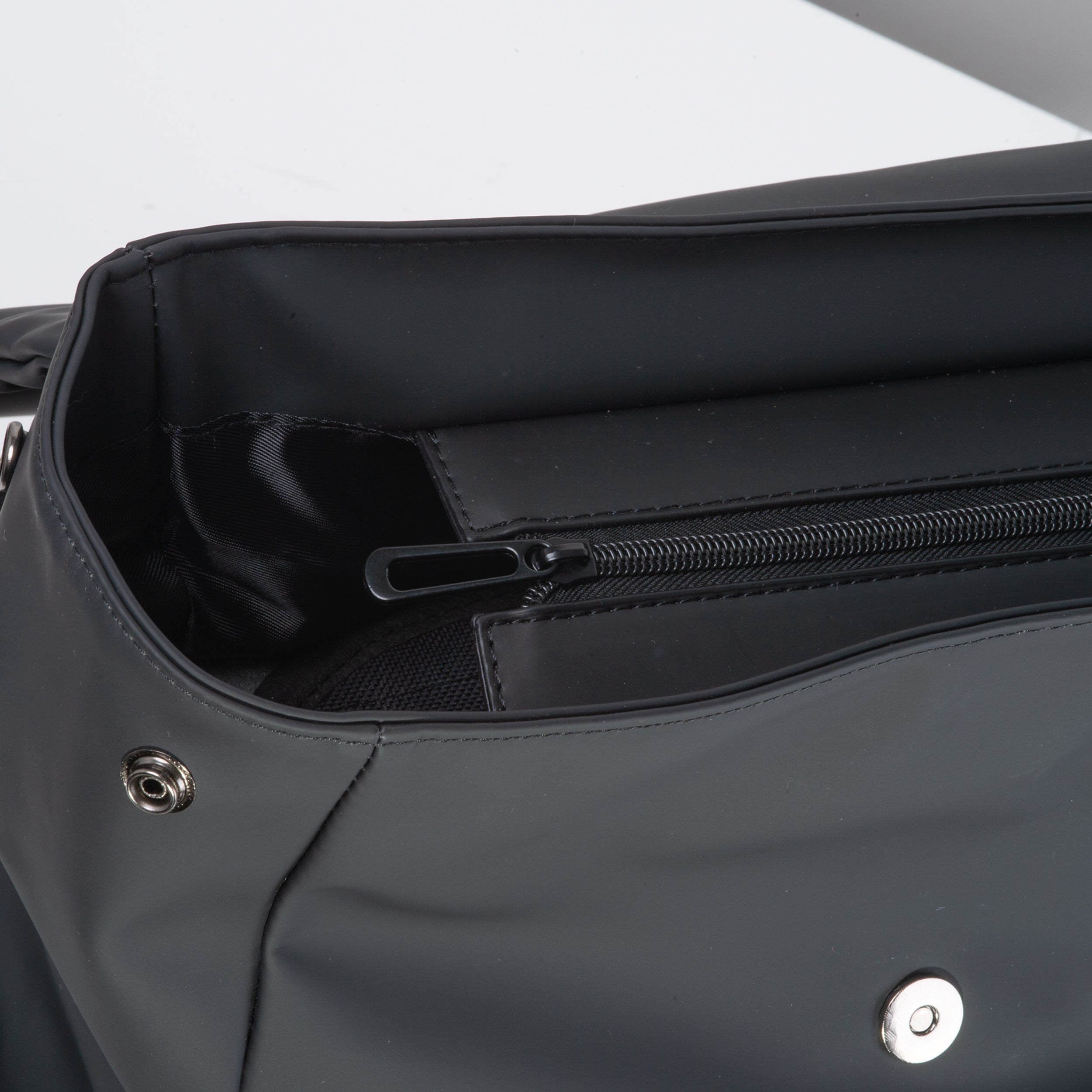 The Innocenty – Laptop-Rucksack – schwarz